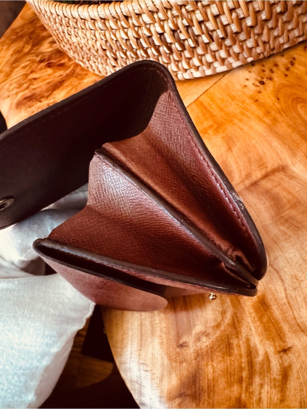Just in 🔥Louis Vuitton Monogram Porte
Monnaie Gousset Coin Purse
Wallet/rare fl - Picture 11 of 14